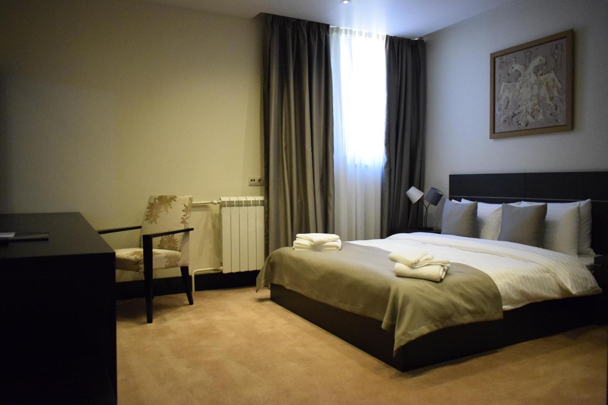Hotel Sun ロズニツァ エクステリア 写真