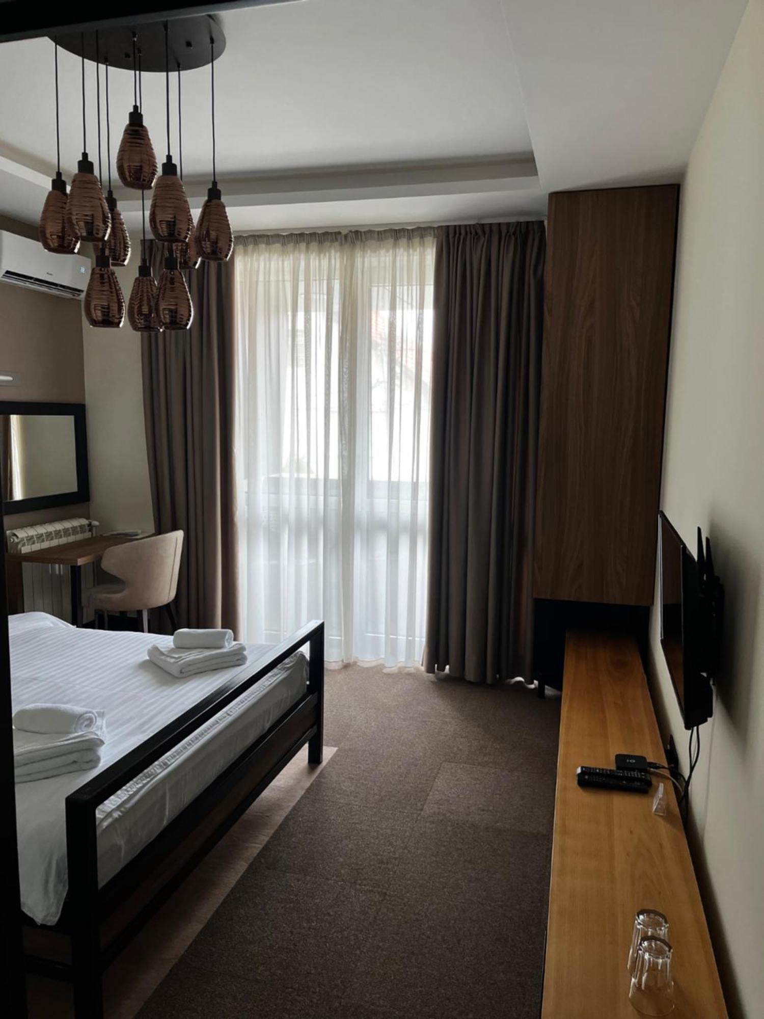 Hotel Sun ロズニツァ エクステリア 写真