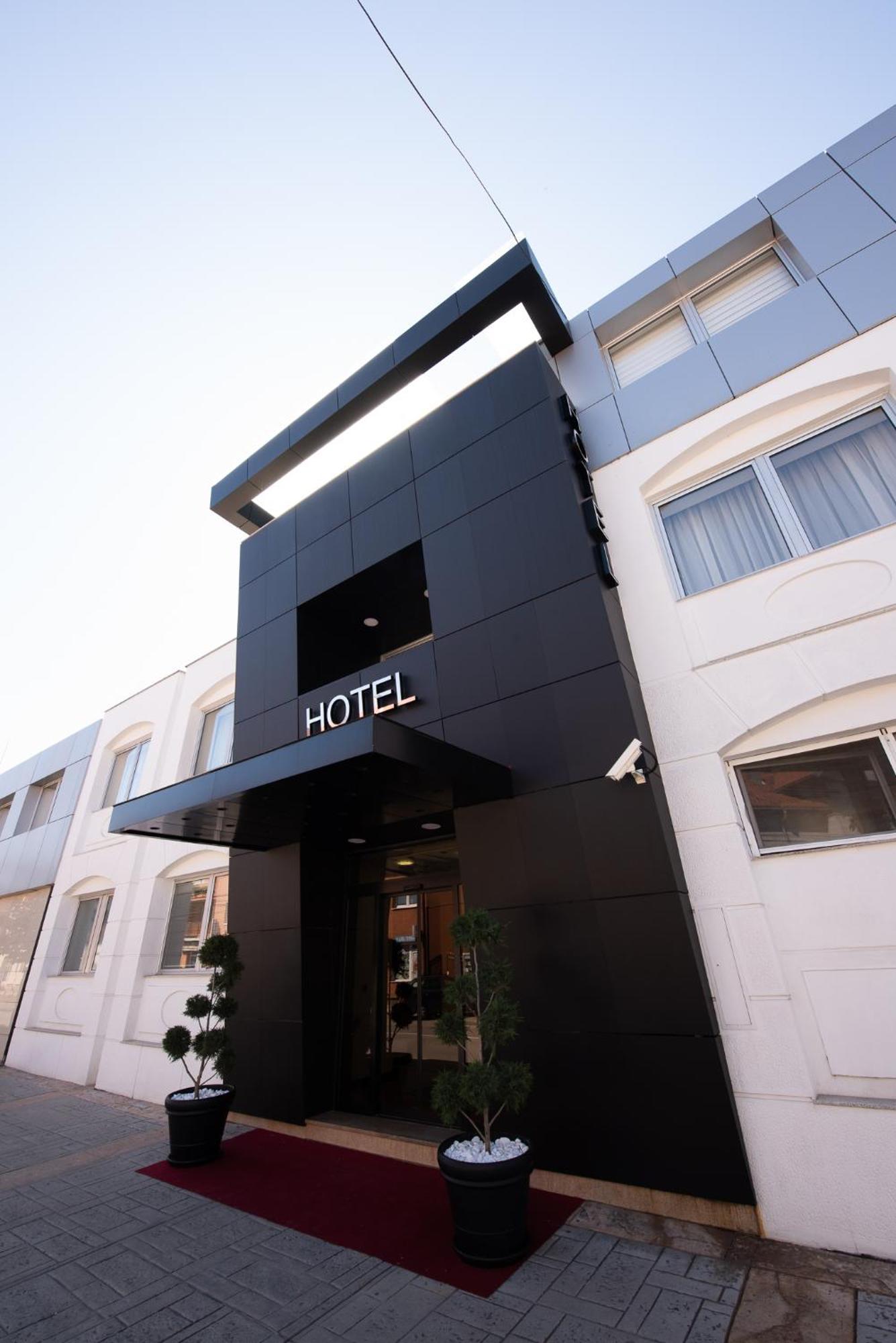 Hotel Sun ロズニツァ エクステリア 写真
